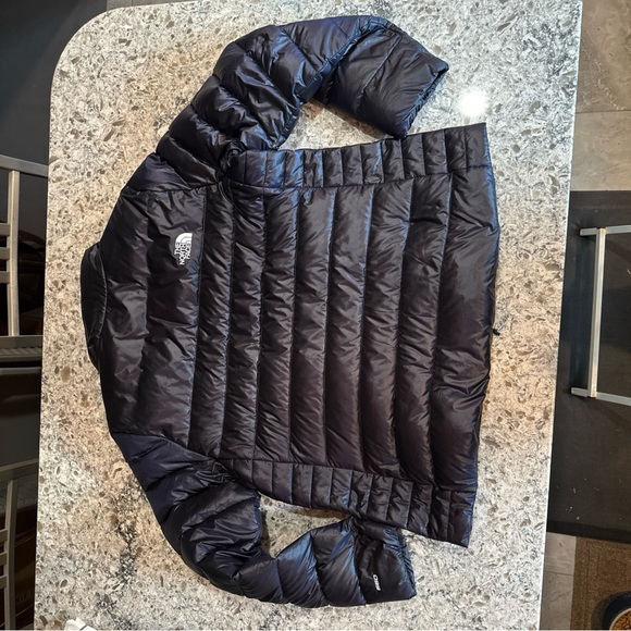 The North Face Women's Shiny Dark Blue Puffer Jacket 550 count - Picture 4 of 9